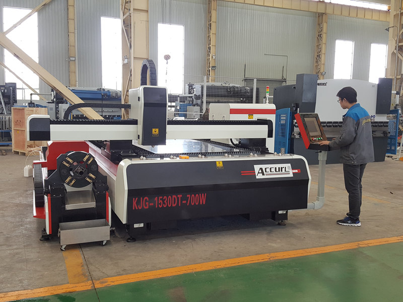 Laserski stroj za rezanje cijevi od 1500 W za prodaju cijevni laserski cijev i rezač metala od 1,5 kW